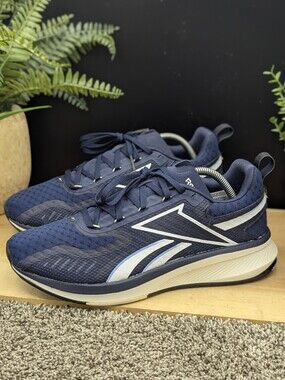 Reebok Fusium Run 2.0 Collegiate Navy Women's Size 11 Running Shoes